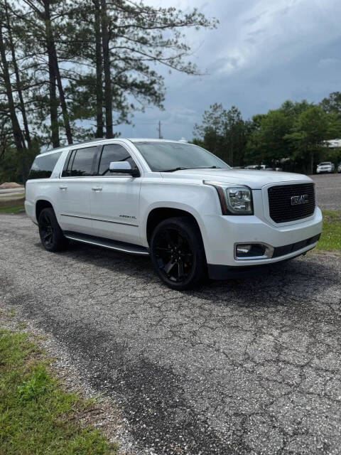 gmc yukon xl 2017 1GKS1GKC6HR320456 image gmc yukon xl 2017 1GKS1GKC6HR320456 image